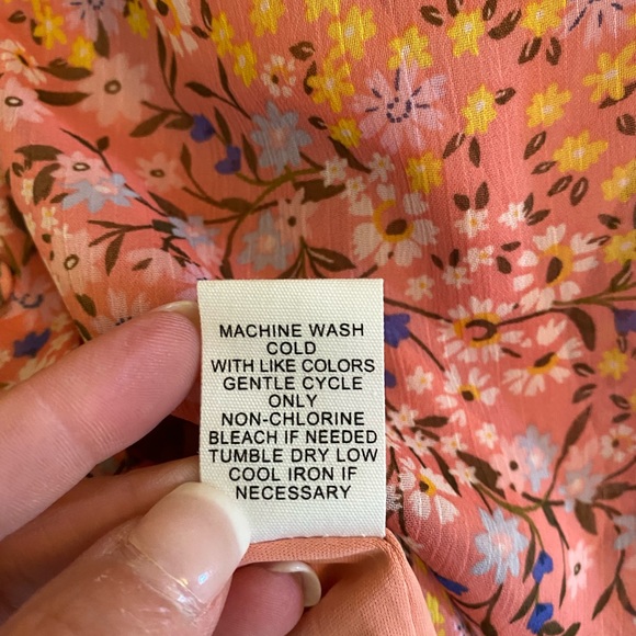 Gifted to a beautiful customer ๐. 2X floral blouse Adyson Parker - Picture 6 of 6